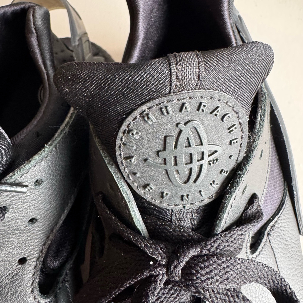 Nike Air Huarache Triple Black Sneakers size 13 - Picture 4 of 9